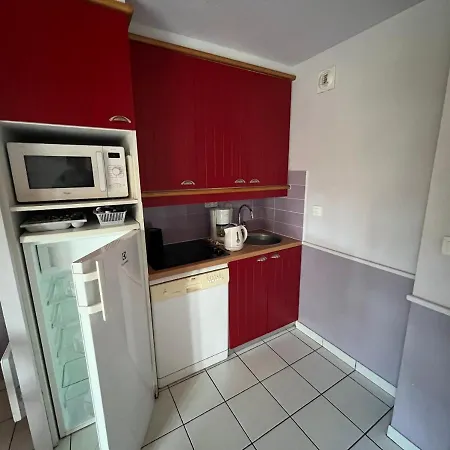 3 Pieces 4 Personnes, A Et Maa, Proche Golf, Grand Balcon Et Piscine Apartment