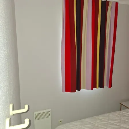 3 Pieces 4 Personnes, A Et Maa, Proche Golf, Grand Balcon Et Piscine *