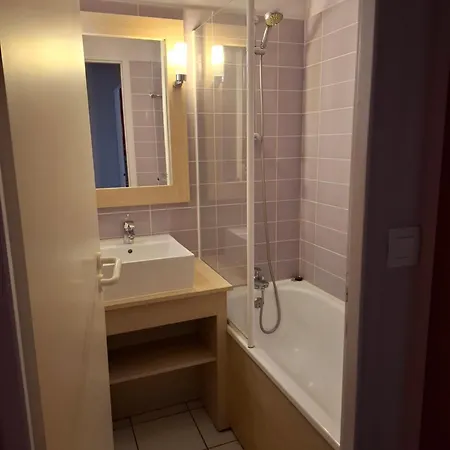 Apartment 3 Pieces 4 Personnes, A Et Maa, Proche Golf, Grand Balcon Et Piscine