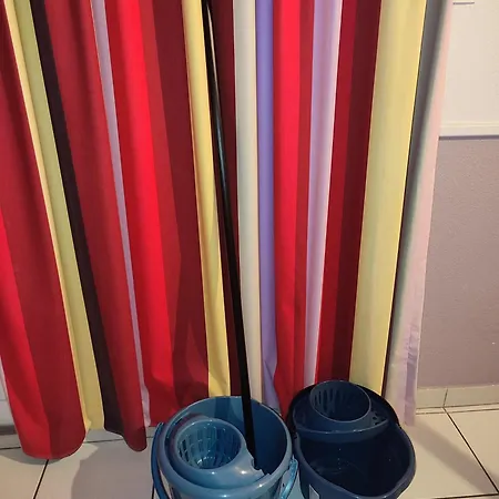 6 Personnes, 40m2, Lave-linge, 2 Salles De Bain, Grand Balcon, Piscine Et Proche Golf