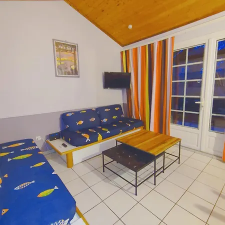 5 Personnes, 40m2, A Moliets, Proche Golf, Grand Balcon, Piscine Et Bassin Lägenhet *