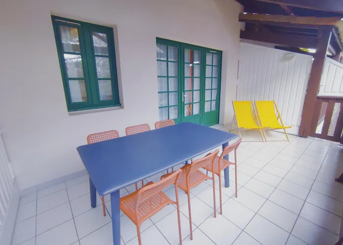 5 Personnes, 40m2, A Moliets, Proche Golf, Grand Balcon, Piscine Et Bassin * Moliets-et-Maa